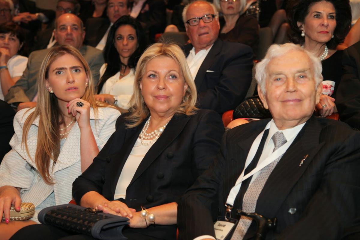 Three generations (left to right): Rosalyn Gaon, Elena (Puppi) Gaon and David Feuerstein, President of the Chile Association for Yad Vashem (Photo: Isaac Harari)